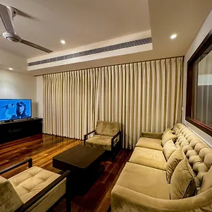Brand New Water Front Luxury Cinnamon In Heart Of City Colombo
