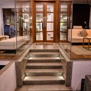 Hotel C 1, Kolombo